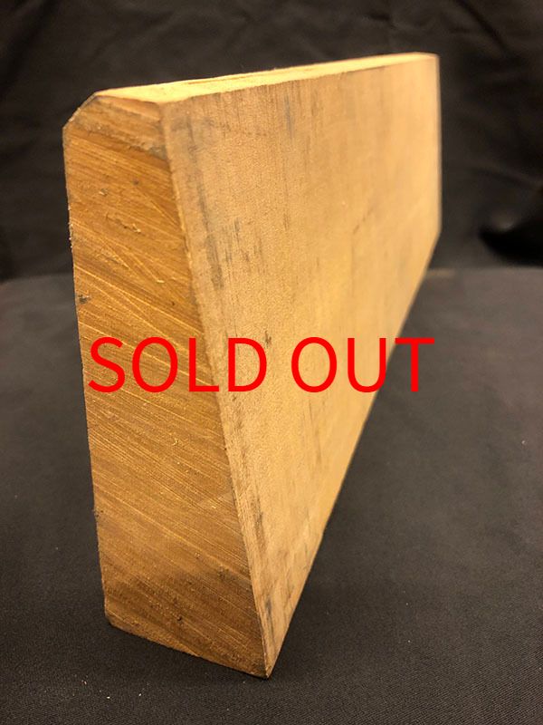 メープル裏板断面図