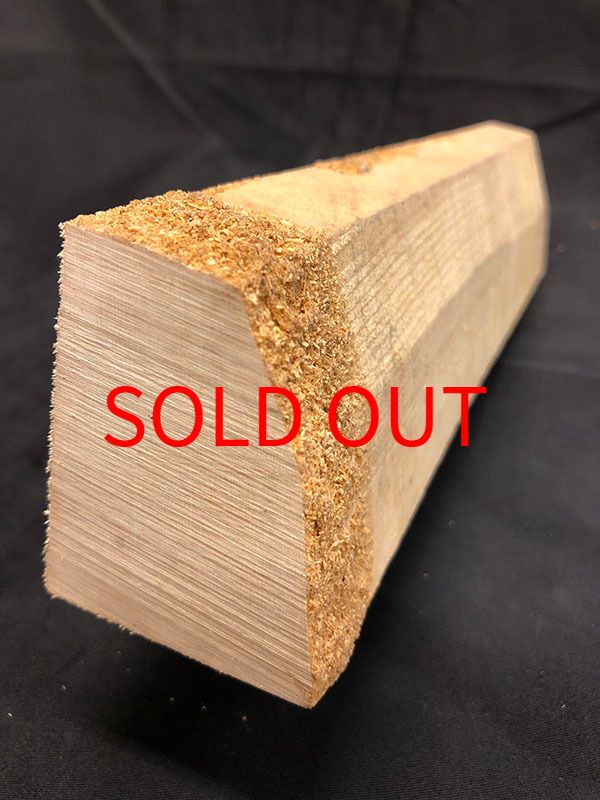 メープルネック断面図