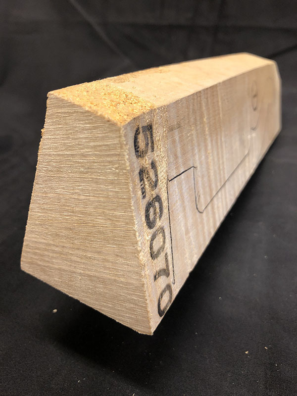 メープルネック断面図