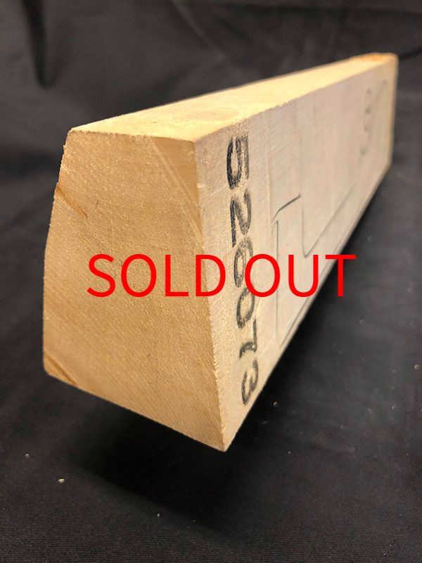 メープルネック断面図