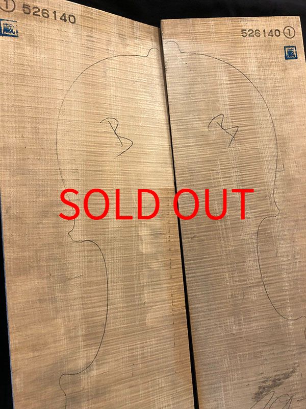 メープル裏板表面