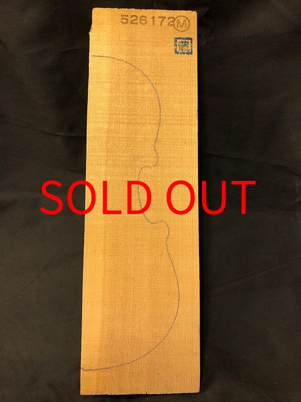 スプルース表板表面