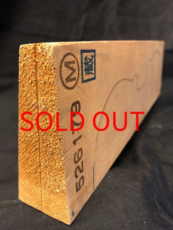 スプルース表板断面図