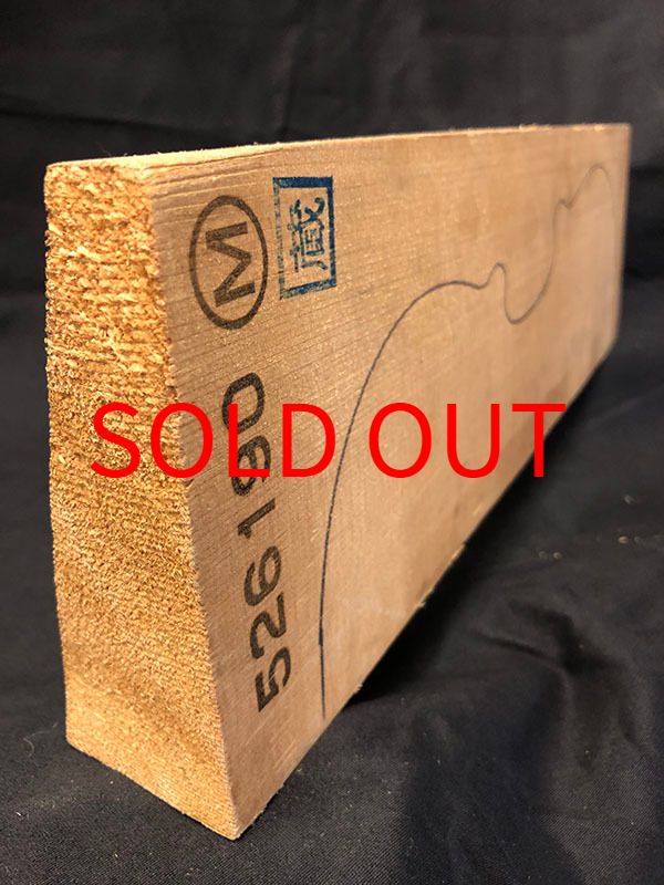 スプルース表板断面図