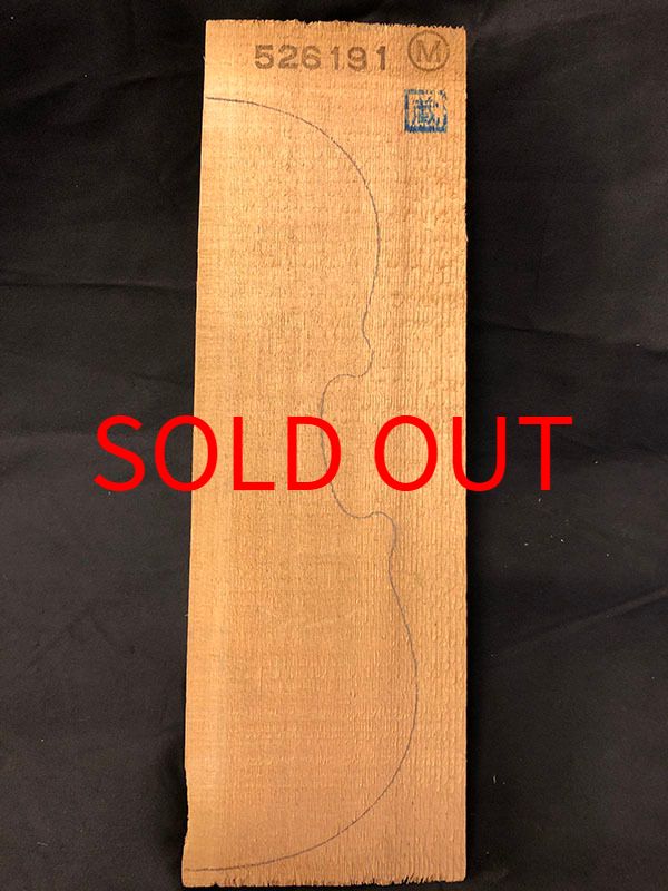 スプルース表板表面