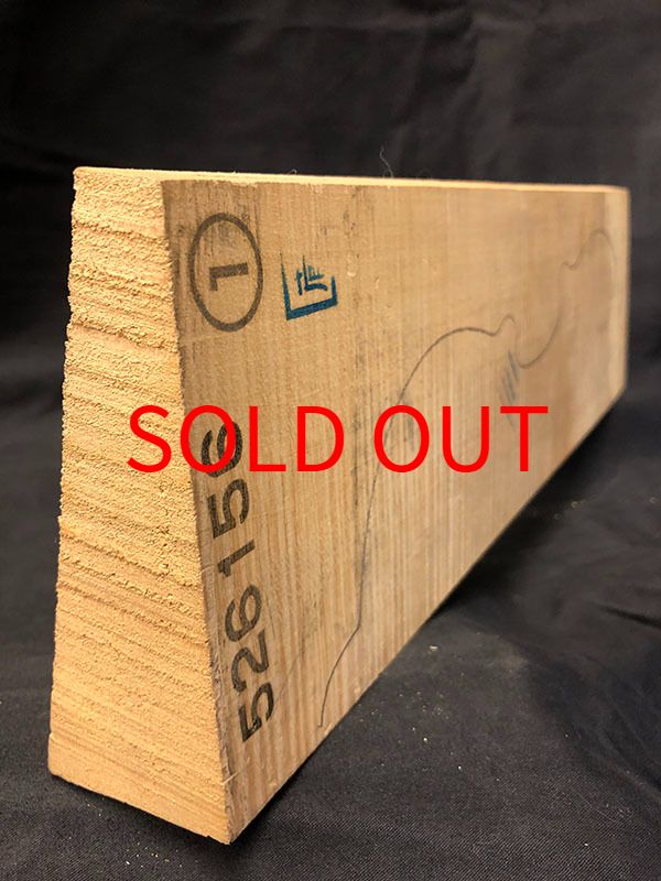 メープル裏板断面図