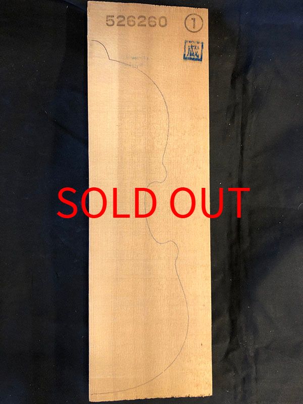 スプルース表板表面