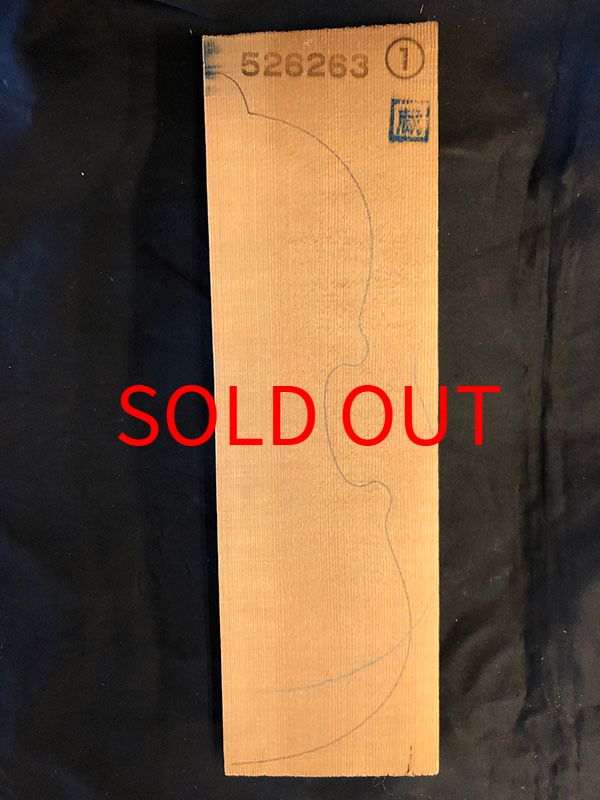 スプルース表板表面