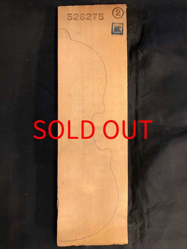 スプルース表板表面