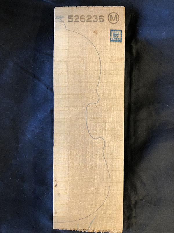 スプルース表板表面