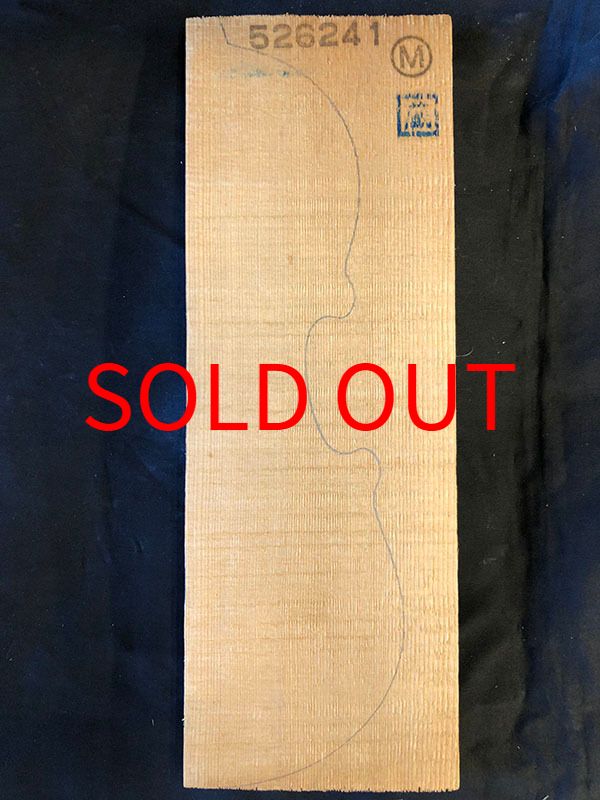 スプルース表板表面