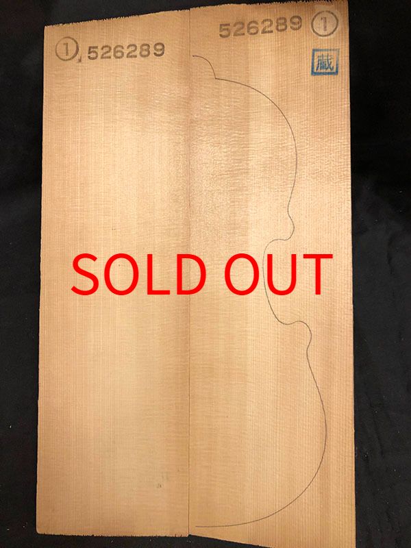 スプルース表板表面