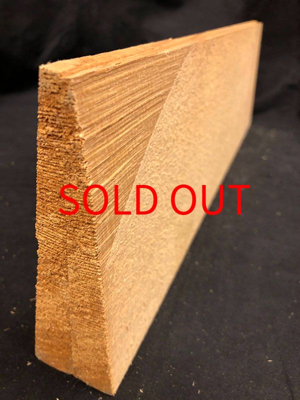 スプルース表板断面図