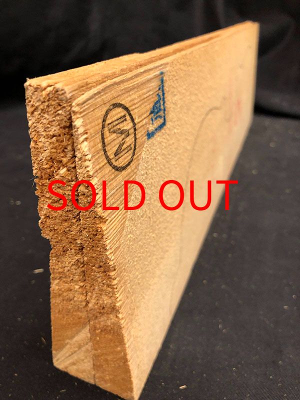 スプルース表板断面図