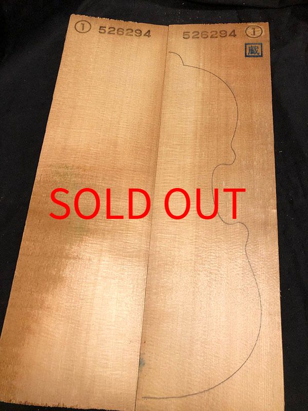 スプルース表板表面