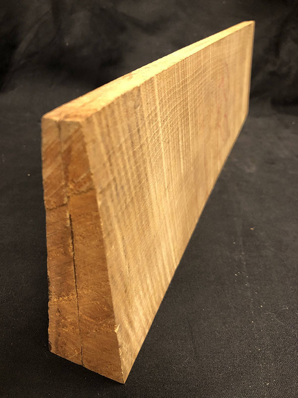 メープル裏板断面図