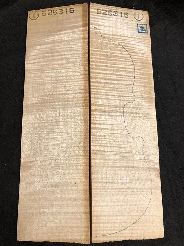 メープル裏板表面