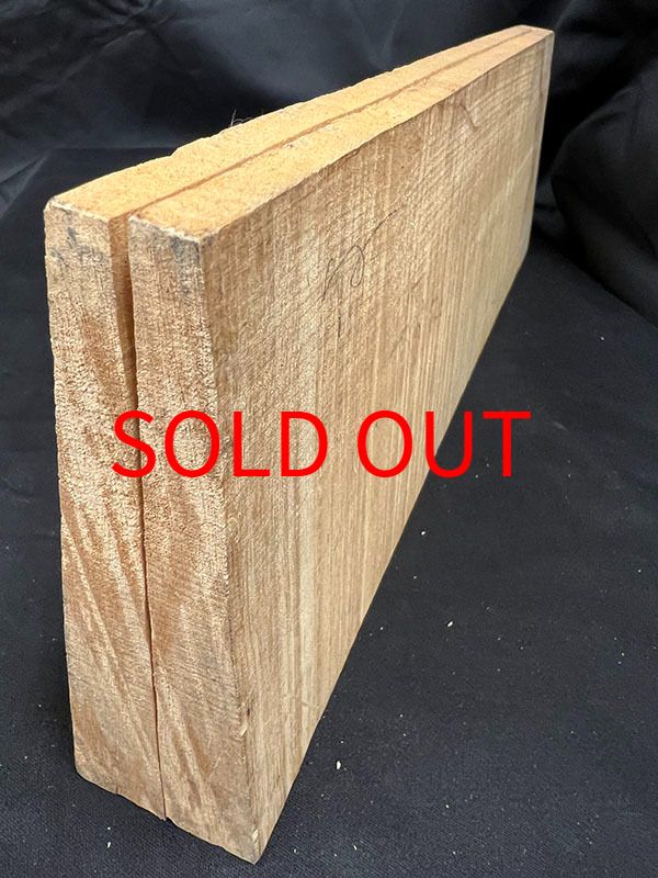 メープル裏板断面図