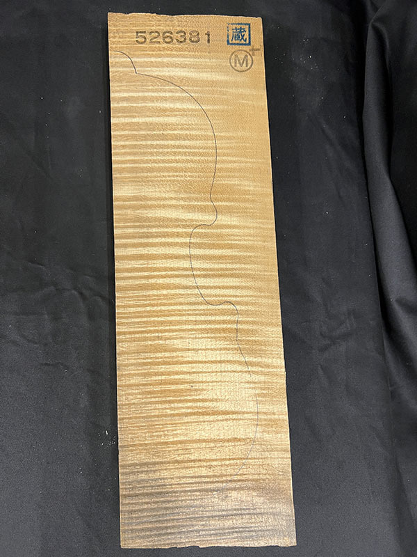 メープル裏板表面