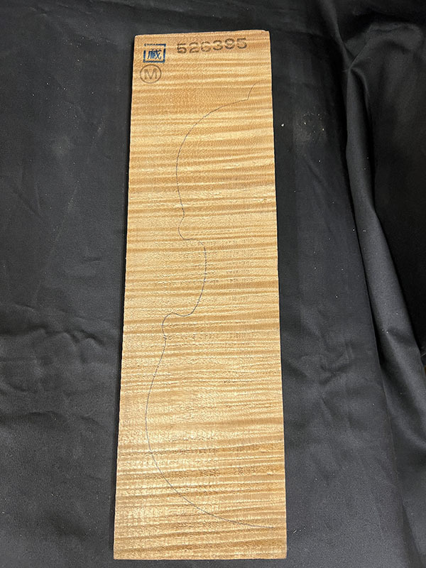 メープル裏板表面