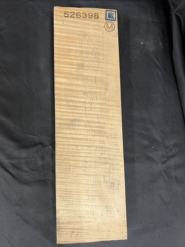 メープル裏板表面