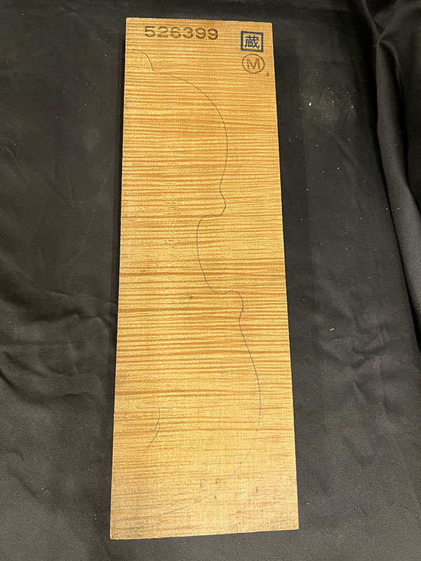 メープル裏板表面