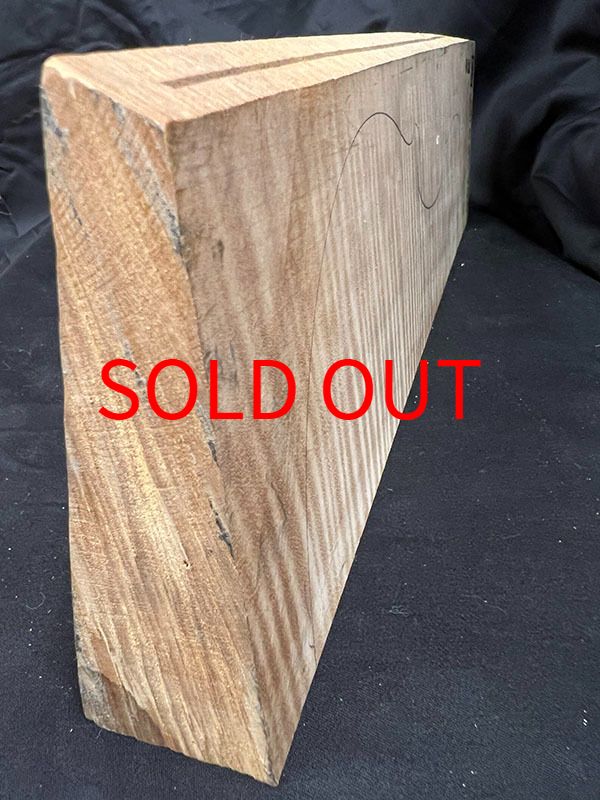 メープル裏板断面図