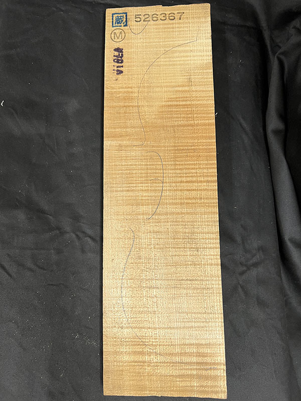 メープル裏板表面